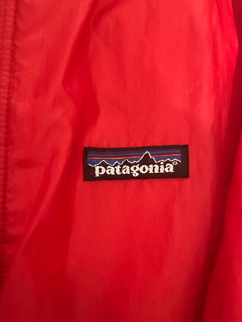 patagonia レッドダウンジャケット