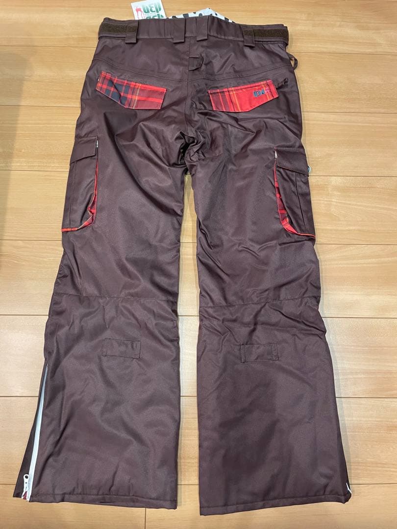 【新品】タグ付き！レディース スノーボードウェア 上下セット Sサイズ