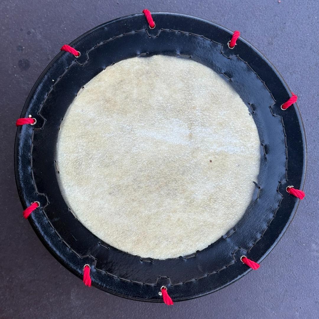 【新品・未使用】　牛革　和太鼓 締め太鼓・バチ付き・台付き