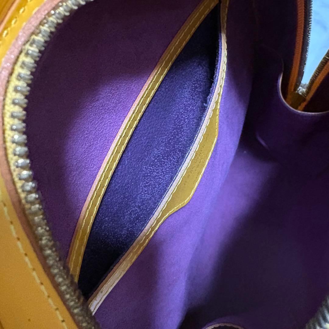 Louis Vuitton エピレザー バックパック イエロー