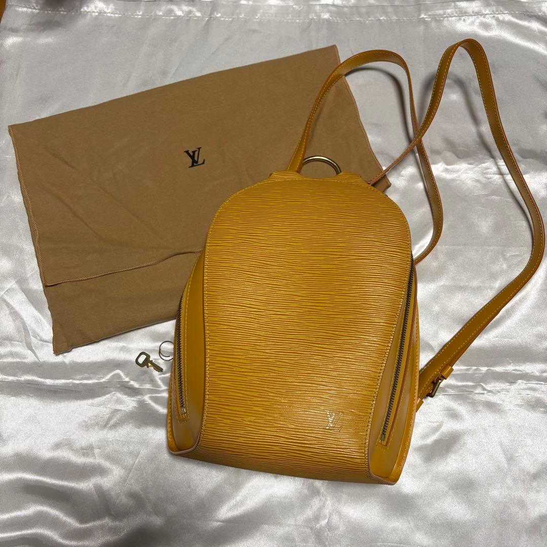 Louis Vuitton エピレザー バックパック イエロー