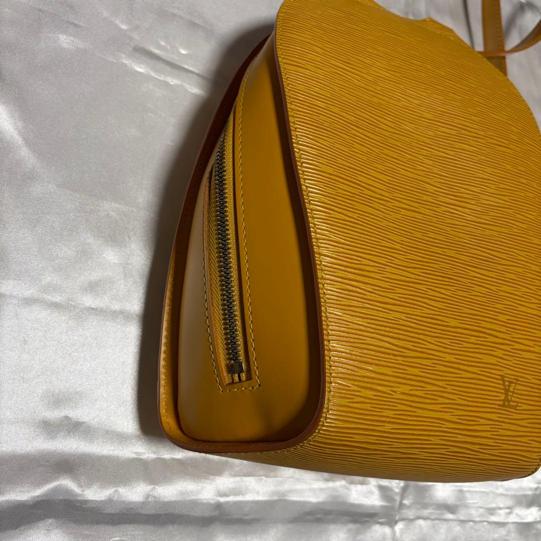 Louis Vuitton エピレザー バックパック イエロー
