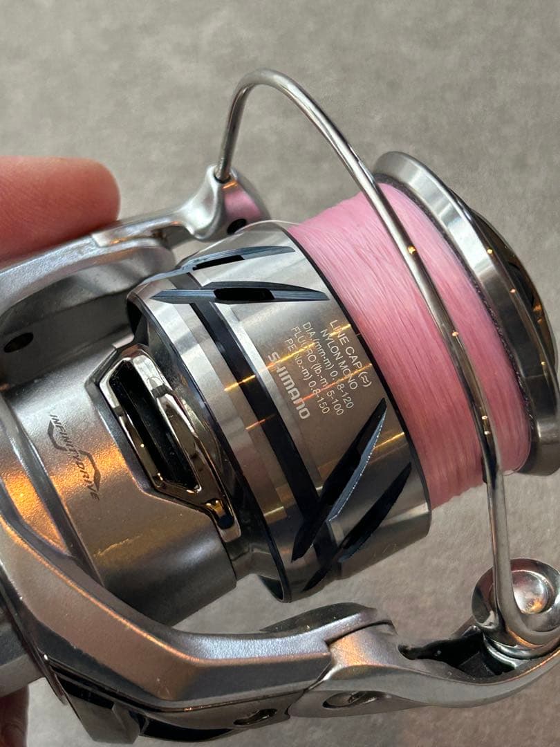 シマノ 23ストラディック C2500S スピニングリール