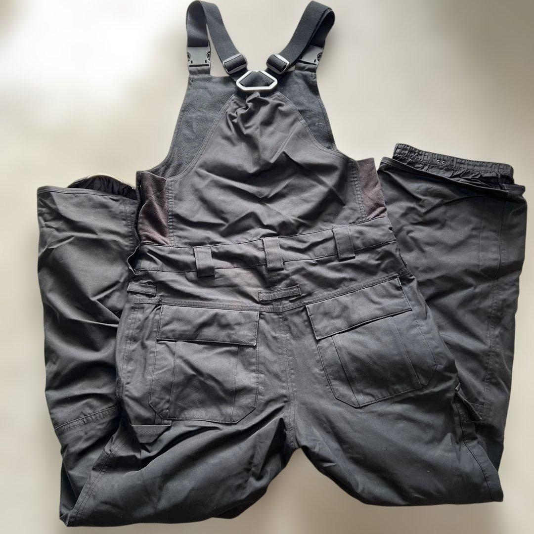 686シックスエイトシックススノーボード オーバーオール　ビブパン