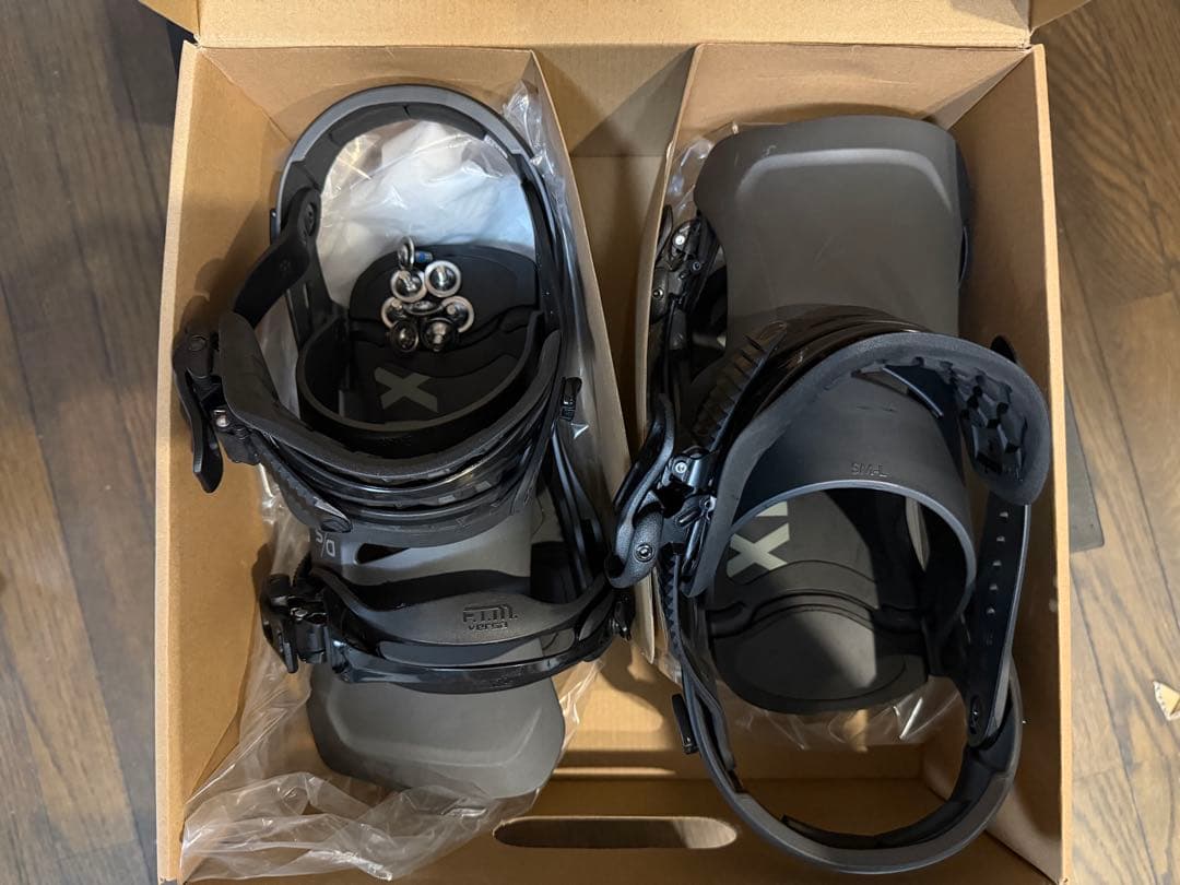 FLUX DS ビンディング M メタリックブラック