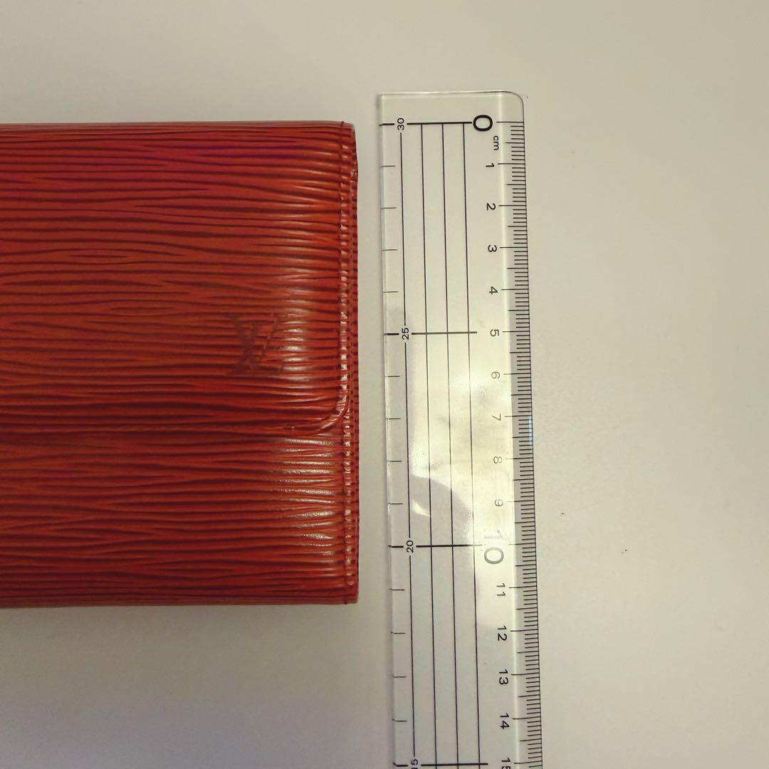 LOUIS VUITTON ポルトトレゾール・インターナショナル レッド エピ