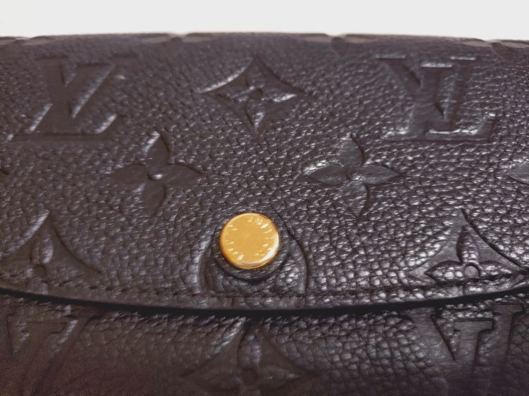 ✨️Louis Vuitton ブラック レザー 長財布