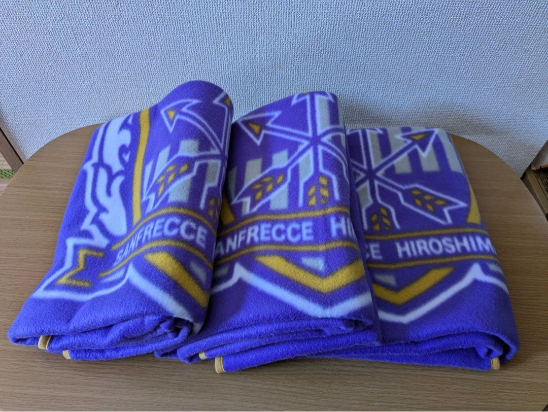 未使用 サンフレッチェ広島 フリースブランケット&ストラップ×3点！！