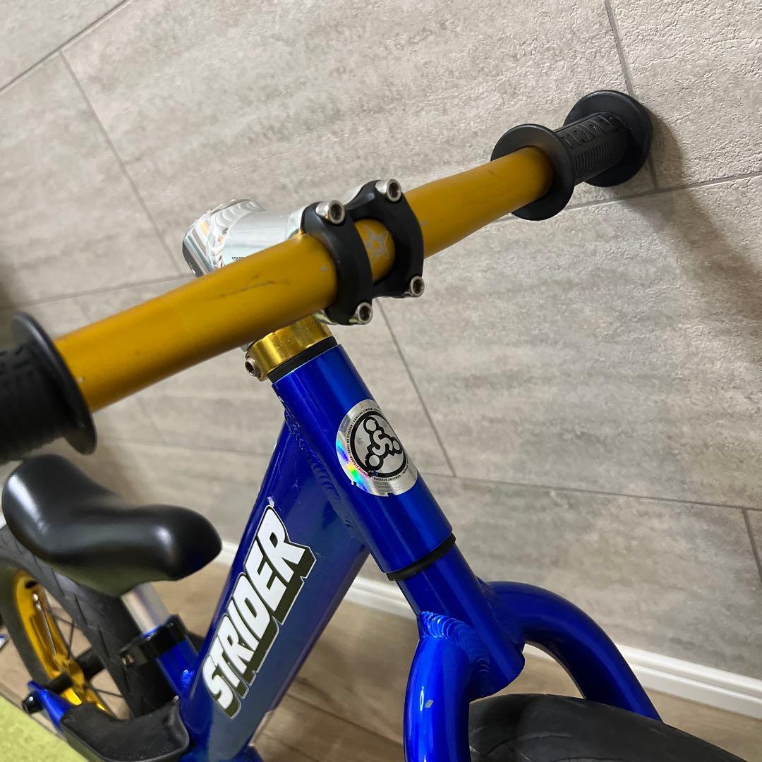 デ*や様 日本正規品　ストライダーSTRIDERPRO 青✖︎金　美品　レース用