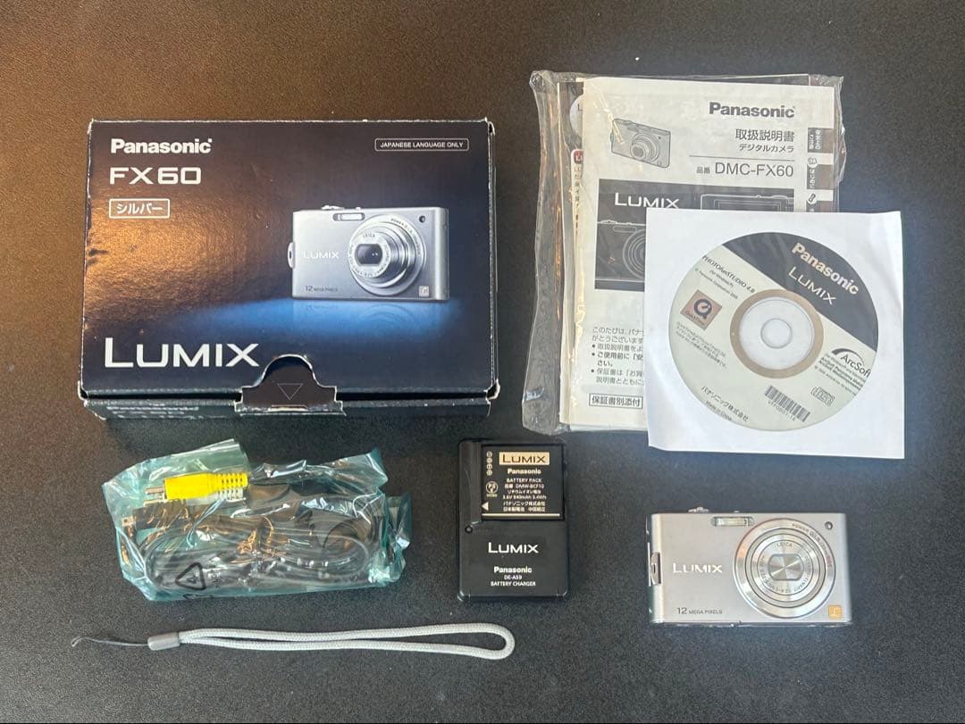 Panasonic DMC-FX60 デジタルカメラ シルバー 動作確認済み