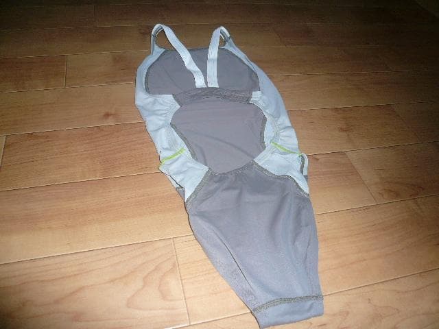 【SPEEDO】貴重な灰カラー！ファーストスキン FS２ 競泳水着 ハイレグ