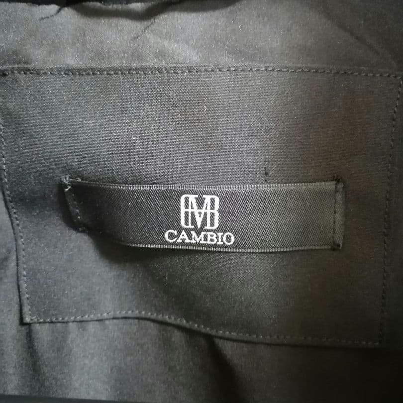 最終値引き✨ほぼ未使用！CAMBIOカンビオ ダウンジャケット ブラック　L