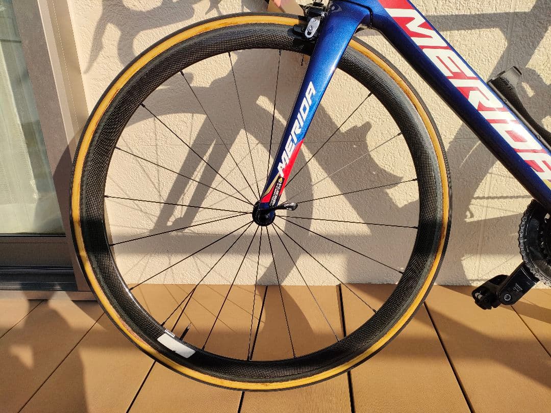 MERIDA　SCULTURA LIMITED　　カーボンホイール