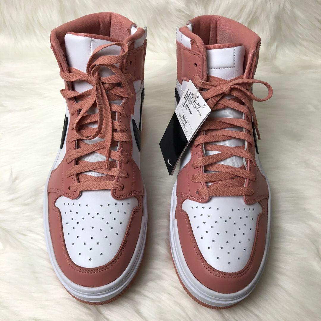 【新品未使用】NIKE スニーカー バスケットシューズ エアジョーダン1