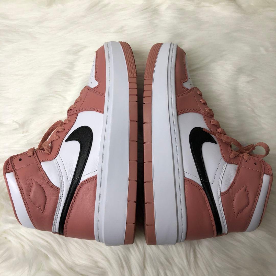 【新品未使用】NIKE スニーカー バスケットシューズ エアジョーダン1