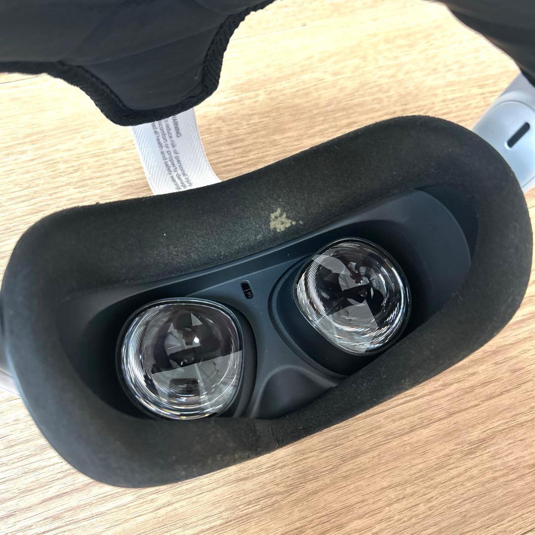 【リンゴ】  Quest2 64GB VR【ジャンク】
