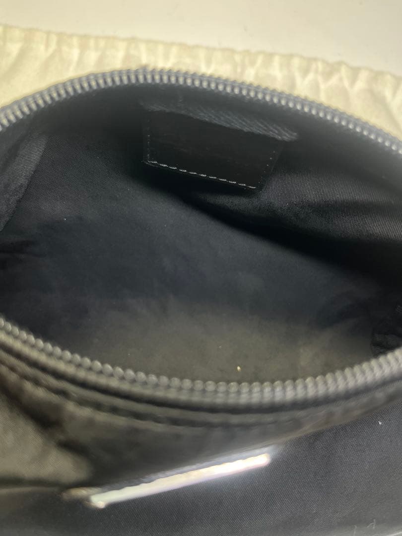 正規品　美品　PRADA プラダ　ブラック　黒　ナイロン ポーチ