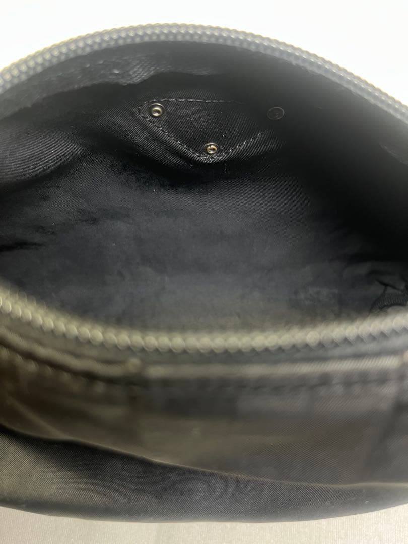 正規品　美品　PRADA プラダ　ブラック　黒　ナイロン ポーチ
