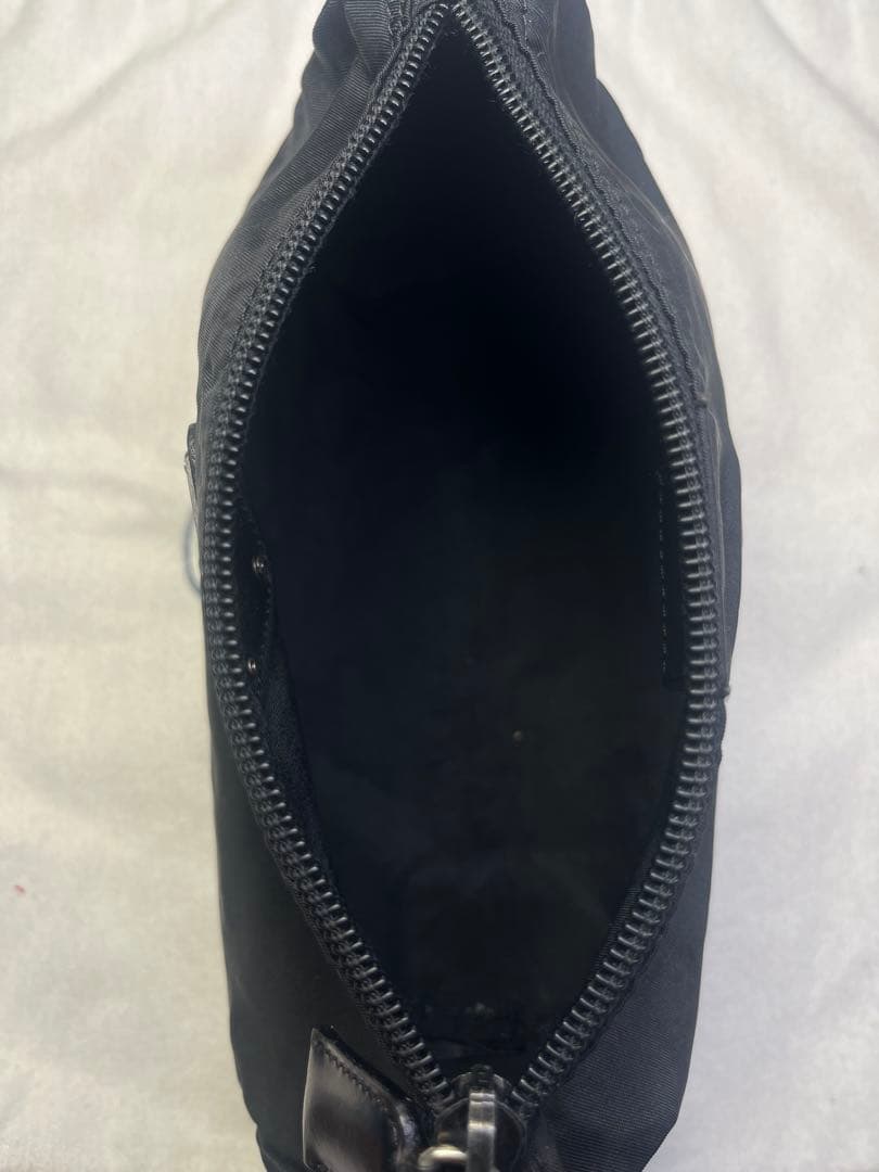 正規品　美品　PRADA プラダ　ブラック　黒　ナイロン ポーチ