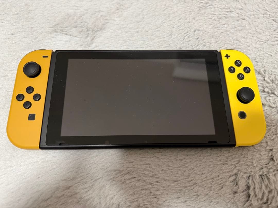 Nintendo Switch ピカチュウ・イーブイモデル
