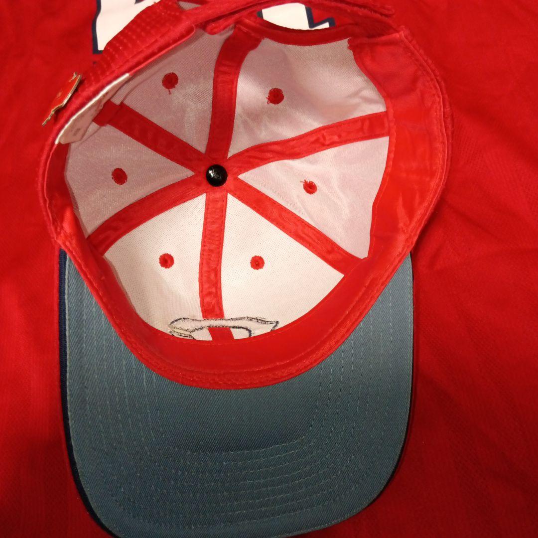 九里亜蓮選手の直筆サイン付帽子&限定帽子&鈴木誠也選手の旧型ユニホーム+おまけ等