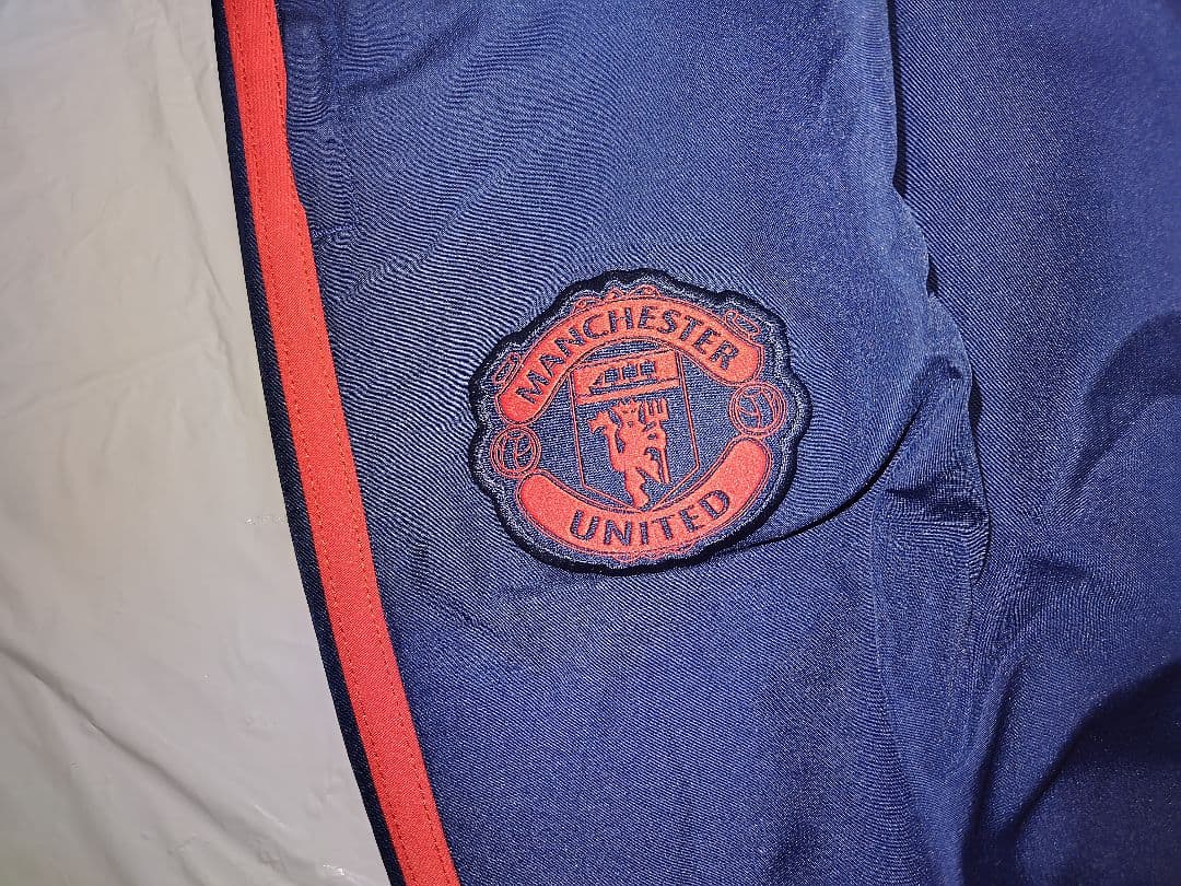 adidas マンチェスターユナイテッド15/16プレゼンテーションスーツ M