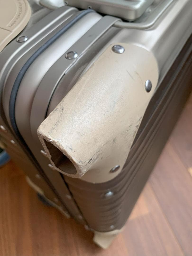 豆太郎さま専用】RIMOWA TOPAS チタニウム 2輪キャリーケース S - メルカリ