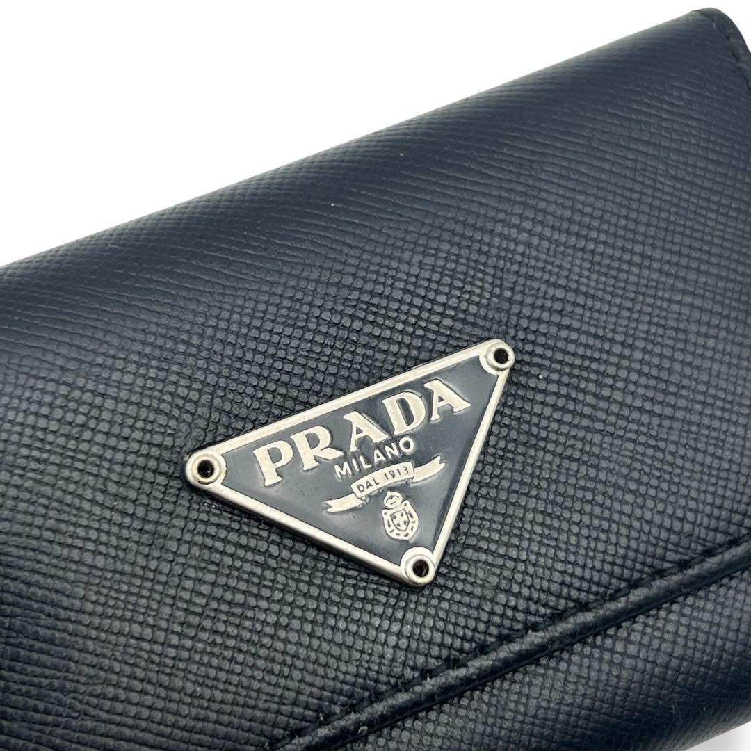 【美品】プラダ　サフィアーノ　三角プレート　キーケース　黒　ブラック　882