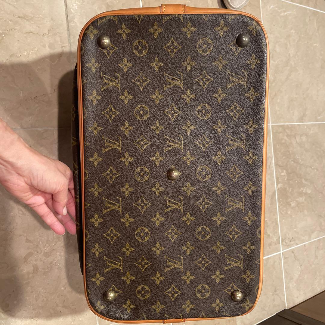 ルイ・ヴィトン　クルーザーバッグ3回使用のみ