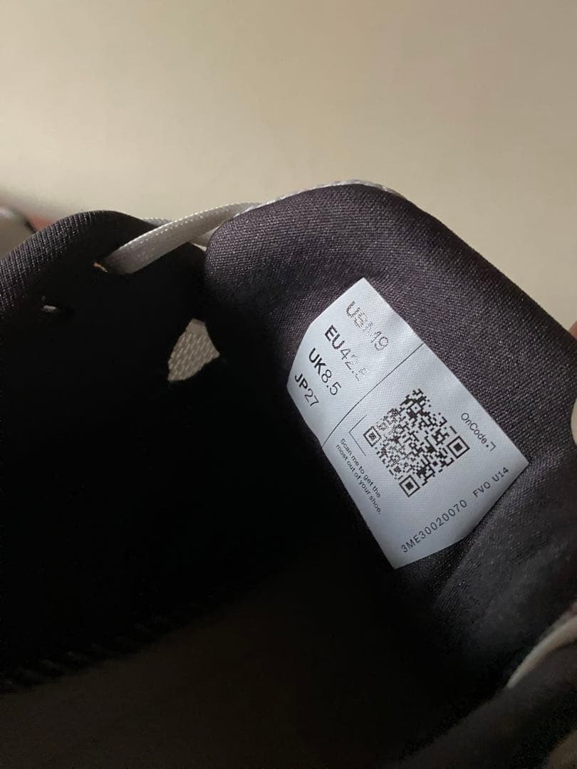 ONオン　Cloud Surfer Next 27.0㎝