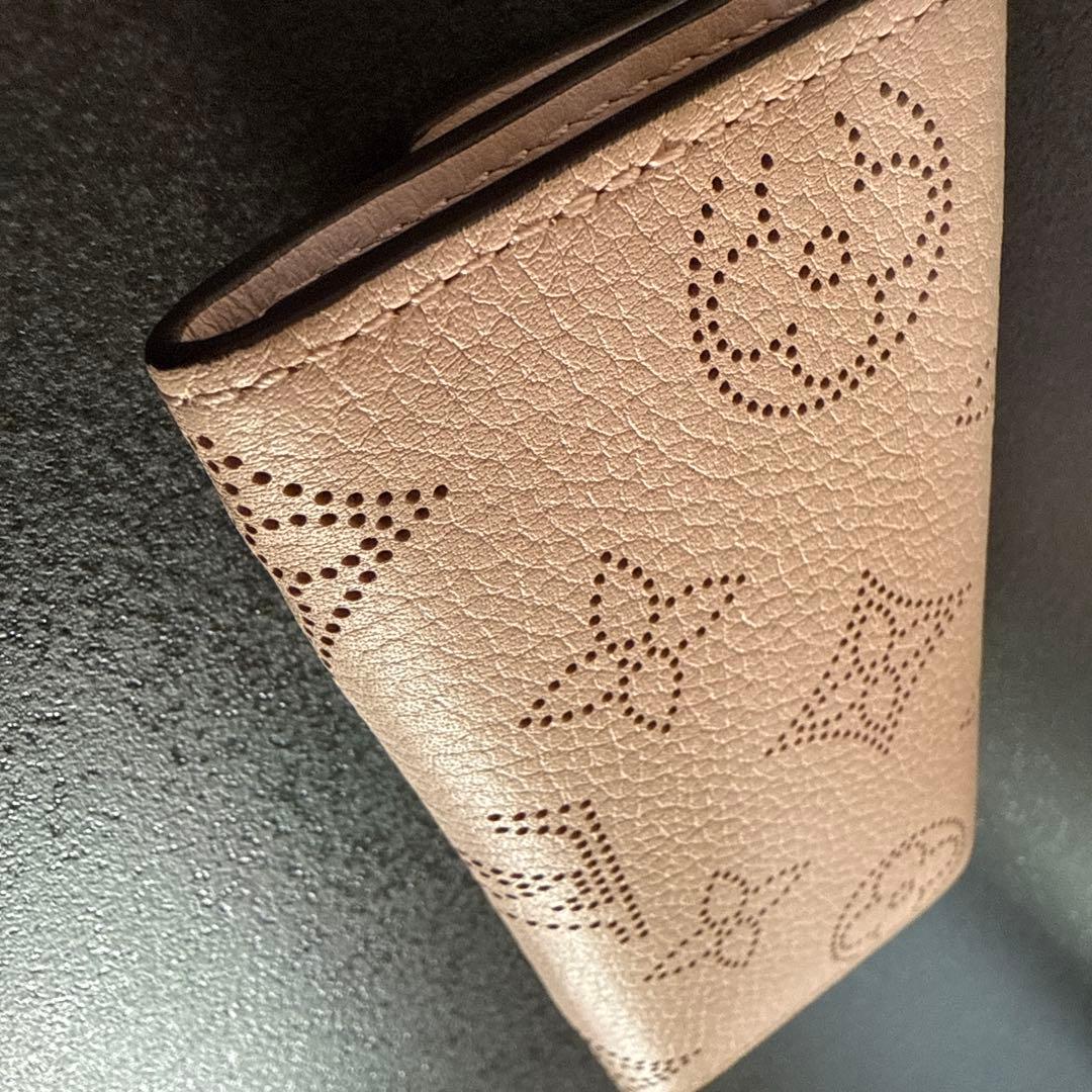 ルイヴィトン キーケース 4連 マヒナ ミュルティクレ4