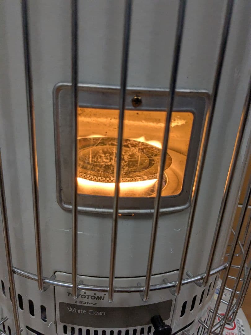 TOYOTOMI(トヨトミ)　石油ストーブ　KS-67F　2013年製