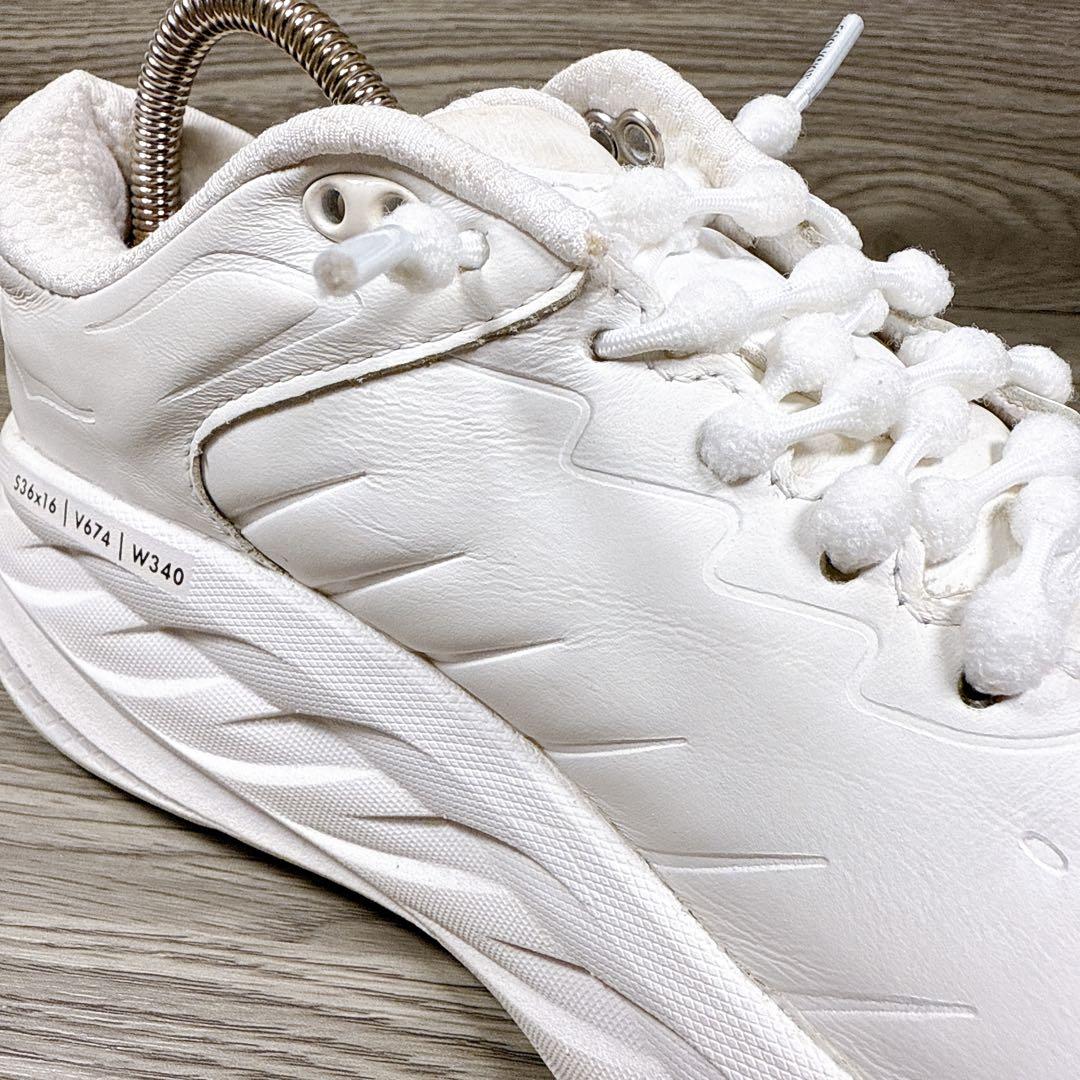 美品　HOKA BONDI SR レディーススニーカー　厚底　白　防滑　24.5