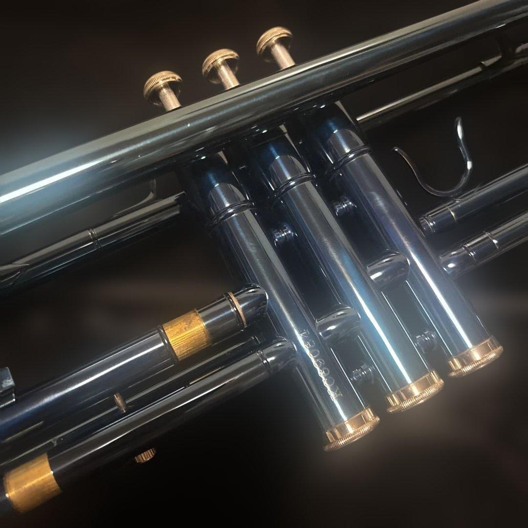 ケルントナー トランペット　メタリックブルー　ケース付き　最終値下げ