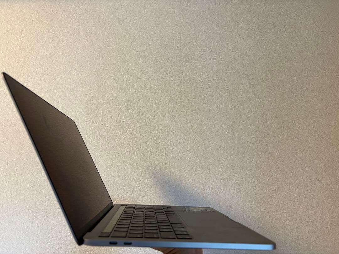 Apple MacBook シルバー 本体　ジャンク品