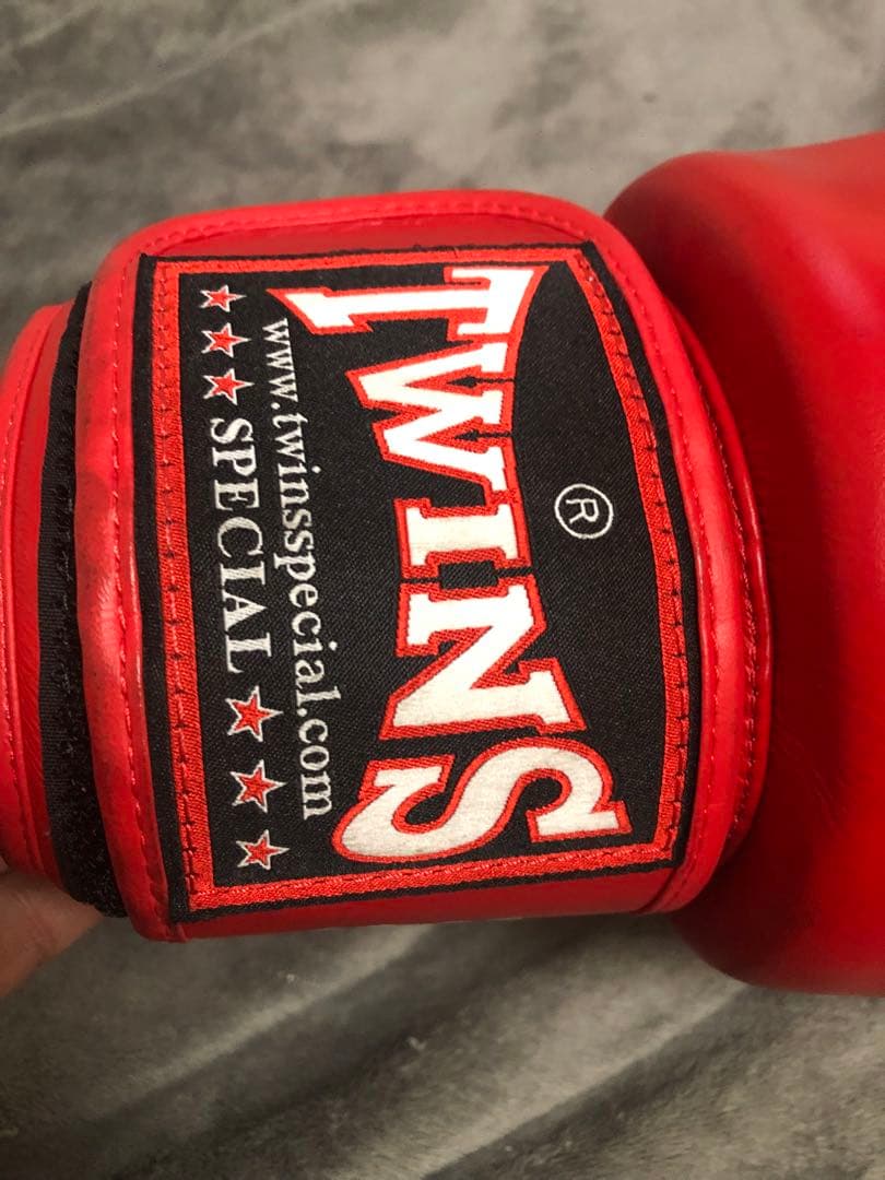 TWINS SPECIAL ボクシンググローブ 赤16.OZ バンテージ6点