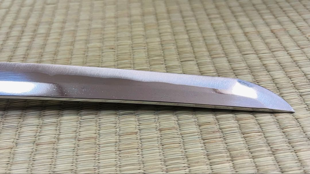 模造刀 太刀 桐家紋 梨子地塗り 龍目貫 陣太刀 やや難あり 250505-2