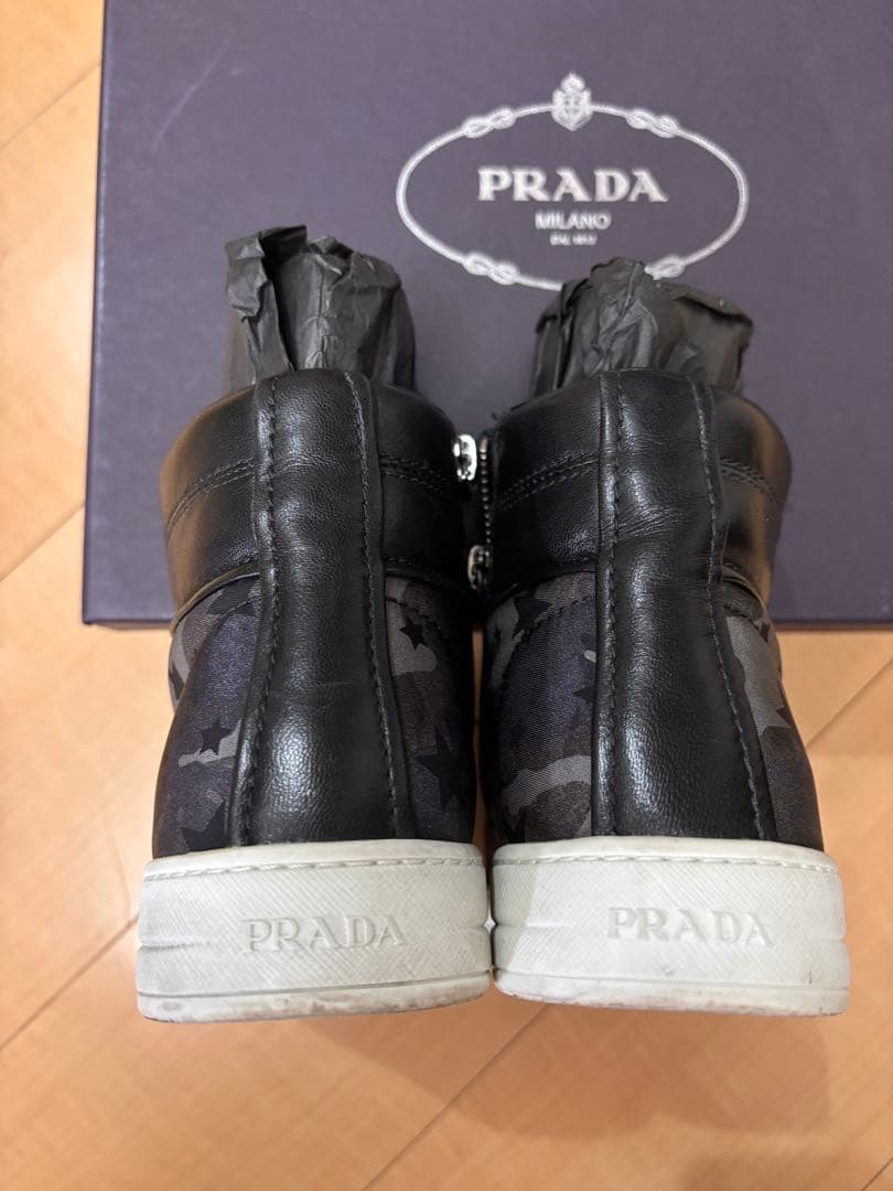 PRADA ブラック 星柄 ハイカットスニーカー SIZE37