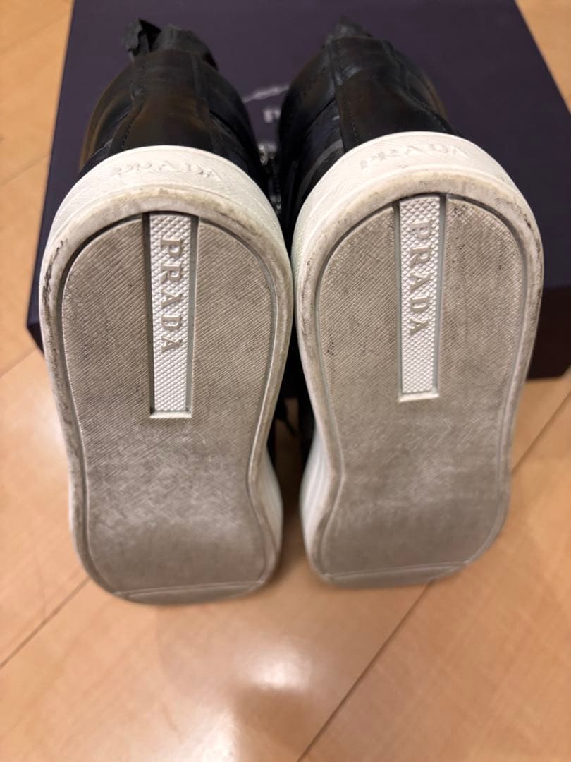 PRADA ブラック 星柄 ハイカットスニーカー SIZE37