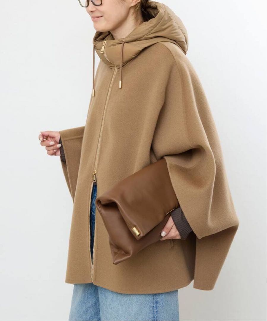 新品　タグ付き　【MY WHITE/マイホワイト】CAPE