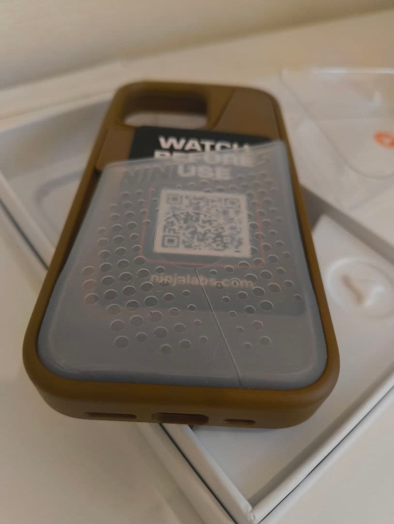 新品Ninja Labs iPhone17ケース モカ