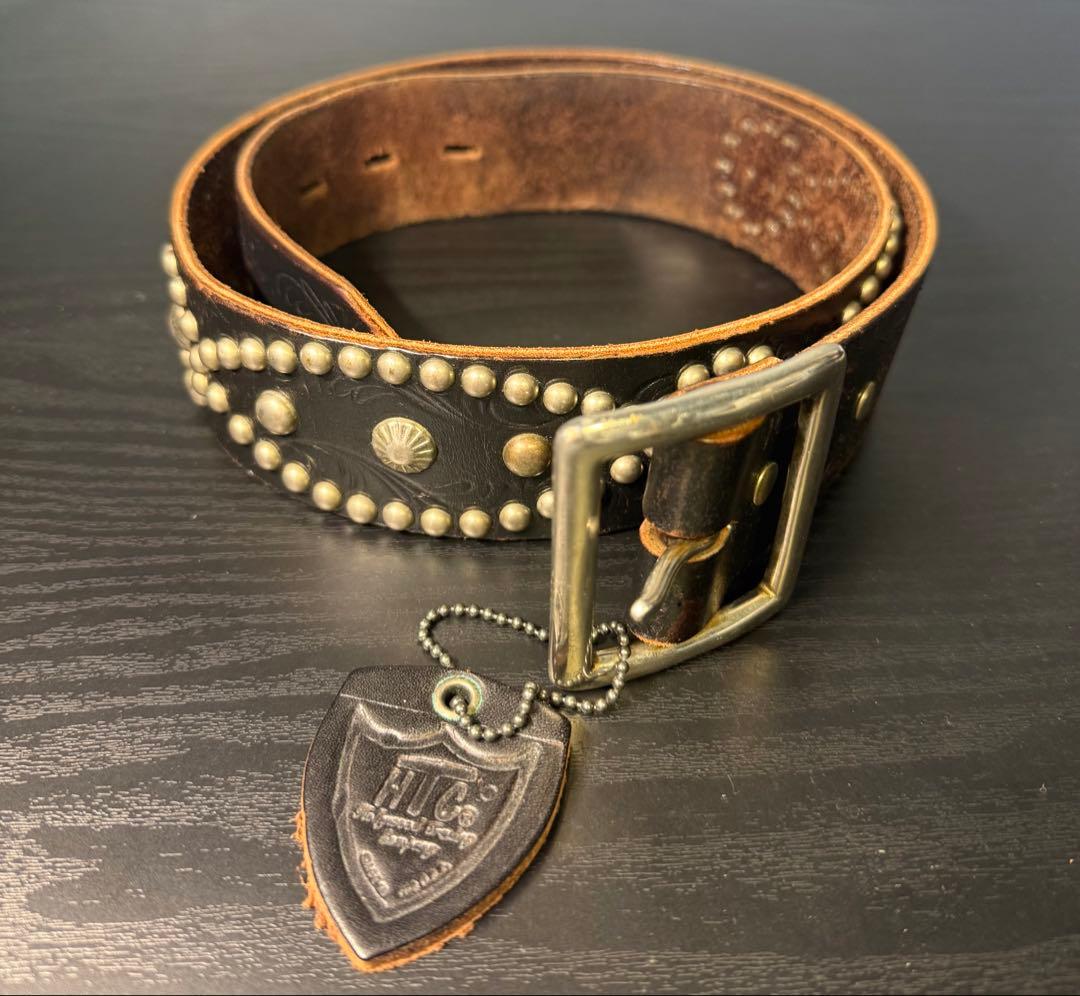 HTC スタッズ カービング レザーベルト 32インチ - メルカリ