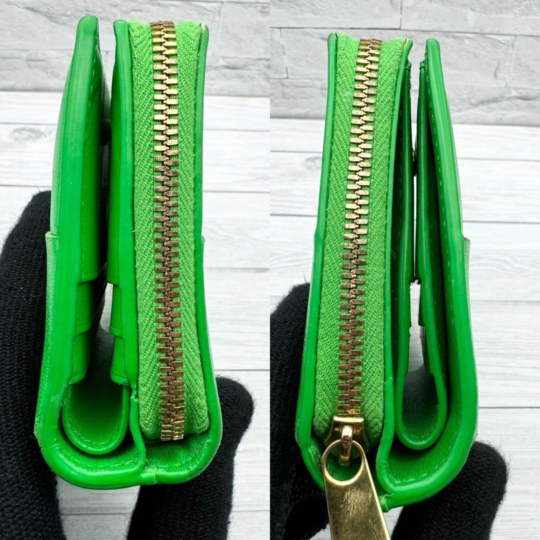 現行・RFID搭載】BOTTEGA 二つ折り財布 カセット イントレチャート