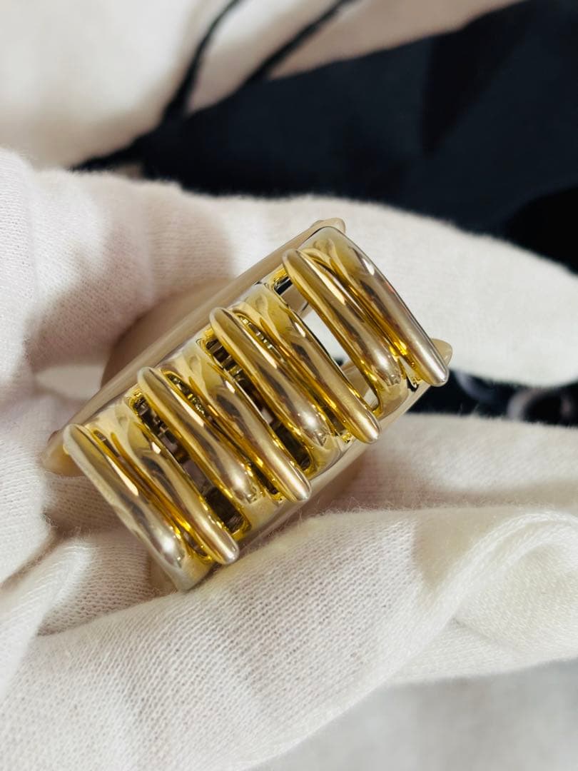 【極美品】アッカ acca クリップ　ティアラクイーン　グレージュ