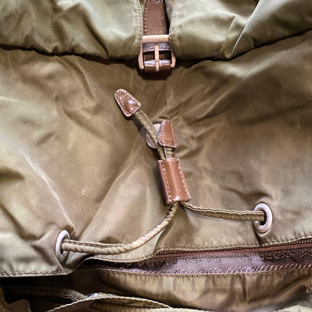 PRADA オリーブグリーン バックパック　リュック