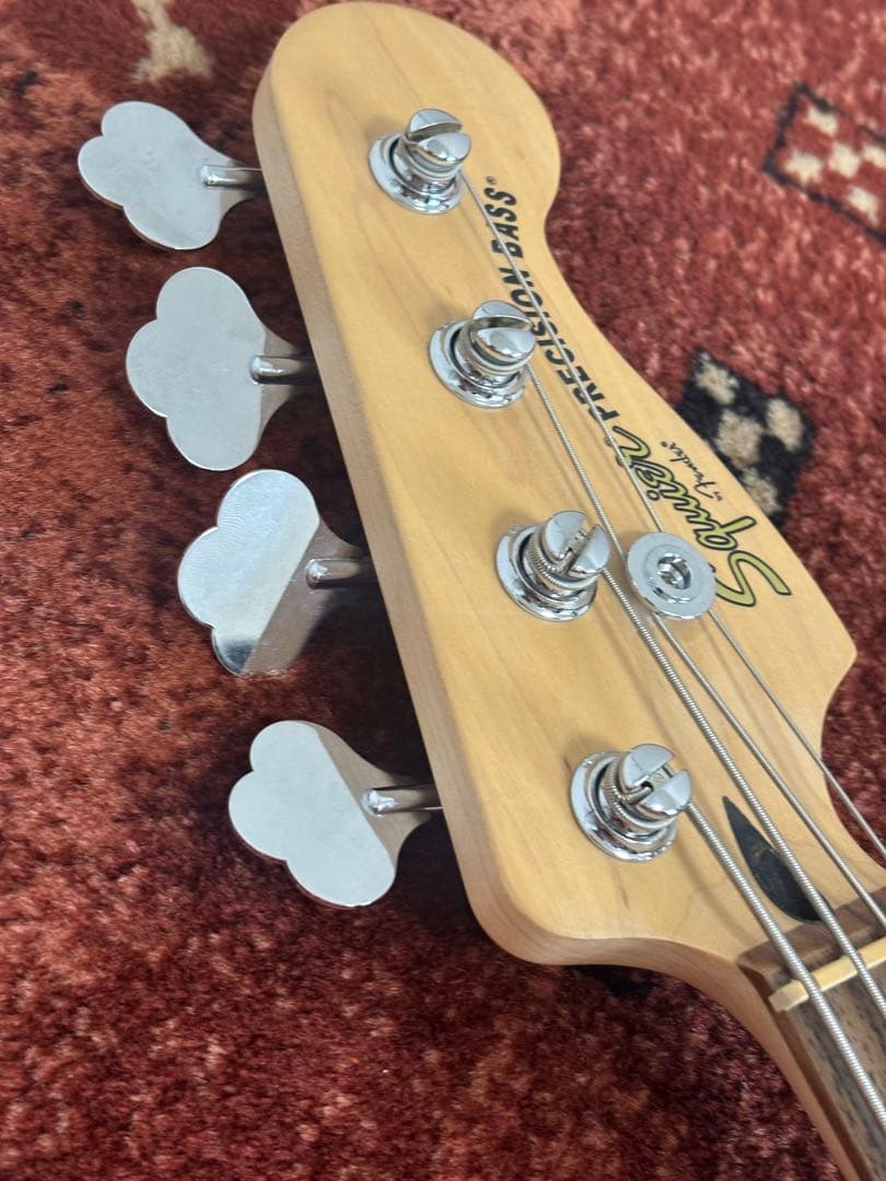 Squier by Fender Precision Bass エレキベース 白