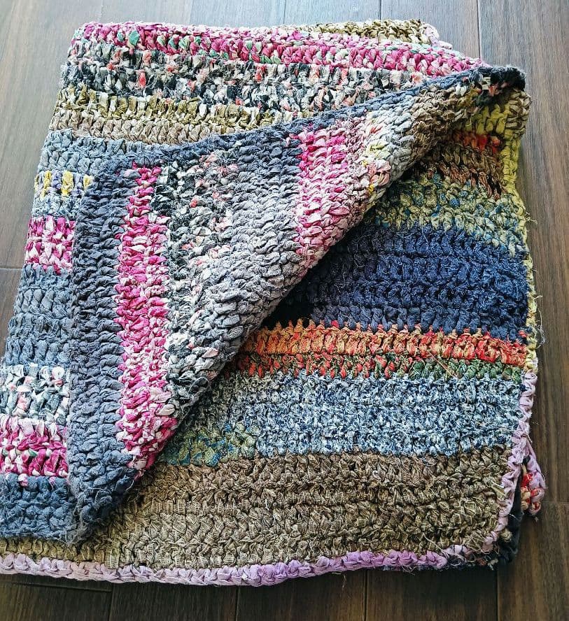 レア美品　昔の針編みの襤褸のフリークロス　敷物