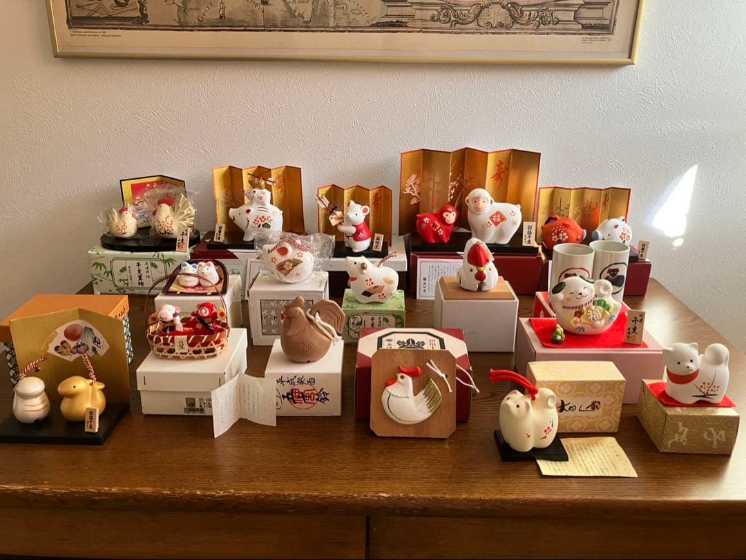 干支　飾り　置き物　17種類まとめ売り Amazon.co.jp: 瀬戸陶芸社 2026年 干支 置物 置き物 コンパクト 午 馬