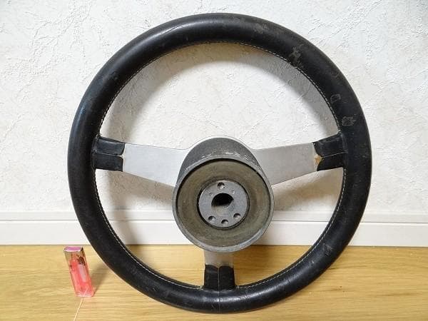 希少 ビンテージ イタリア製 MOMO ジャッキーイクス ステアリング 旧車