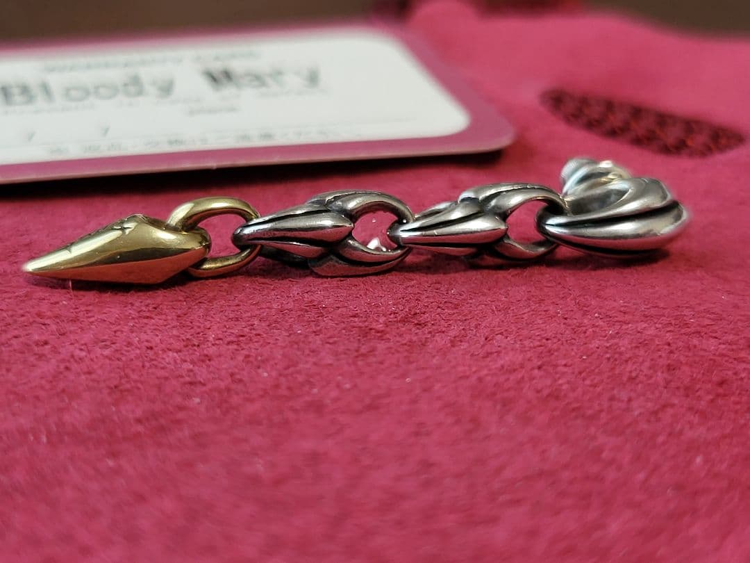 ブラッディマリー　Bloody Mary　ピアス　Dark　ダーク 18K18金